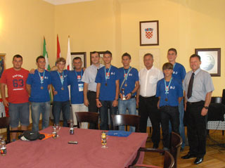 Malonogometna ekipa B-3 iz Samobora osvojila je 3. mjesto na Sportskim igrama mladih