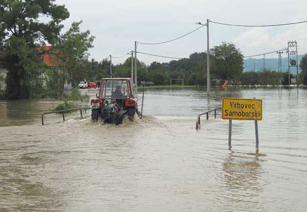 Sava poplavila dijelove Medsava i Vrbovca
