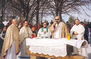 Tradicionalno zimskohodoae na Svetu Geru i ove je godine okupilo velik broj vjernika