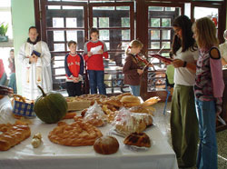 Priredbom i blagoslovom u OŠ Samobor obilježen Dan kruha 