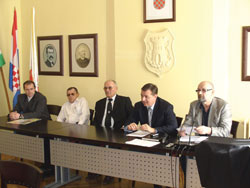 HSP - Samobor na tiskovnoj konferenciji izrazio nezadovoljstvo aktualnim politikim stanjem u Samoboru