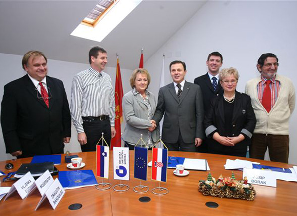 Potpisan Partnerski sporazum izmeu predstavnika etiri hrvatska i tri slovenska partnera