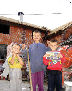 Na valu tople i suhe jeseni raste kuća za mnogobrojnu obitelj iz Vratnika Samoborskog
