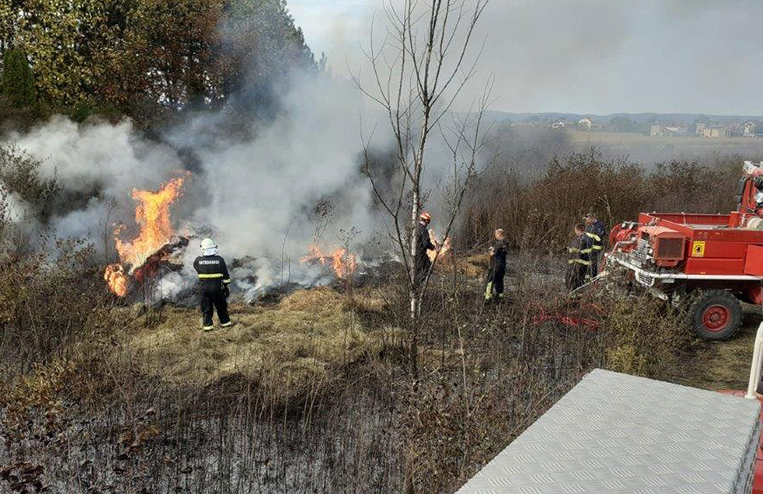 Samoborski vatrogasci ugasili požar na livadi kod Gradne