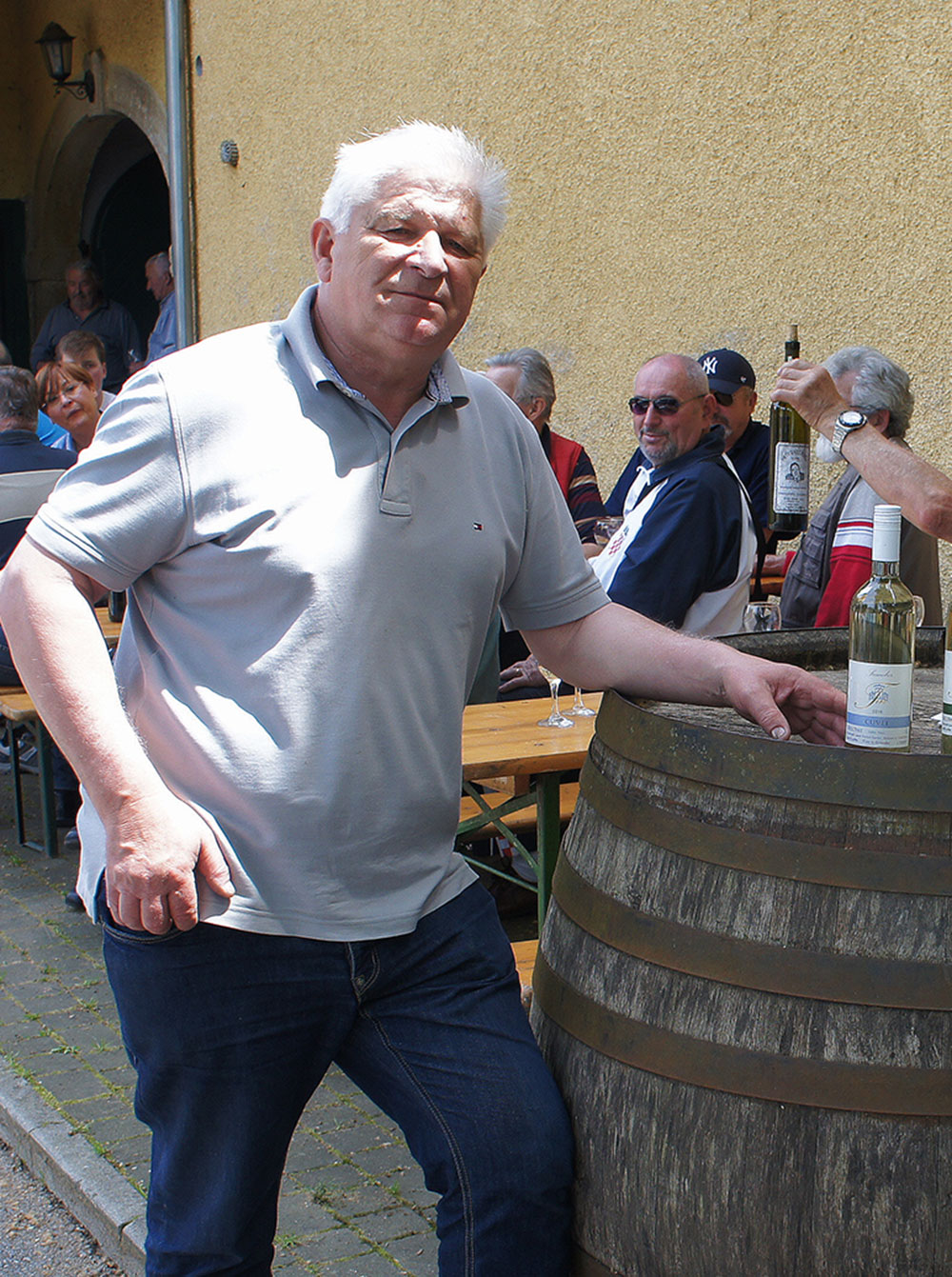 Marijan ganjer, predsjednik Samoborske vinogradarsko vinarske udruge, govori u aktualnostima kod samoborskih vinogradara