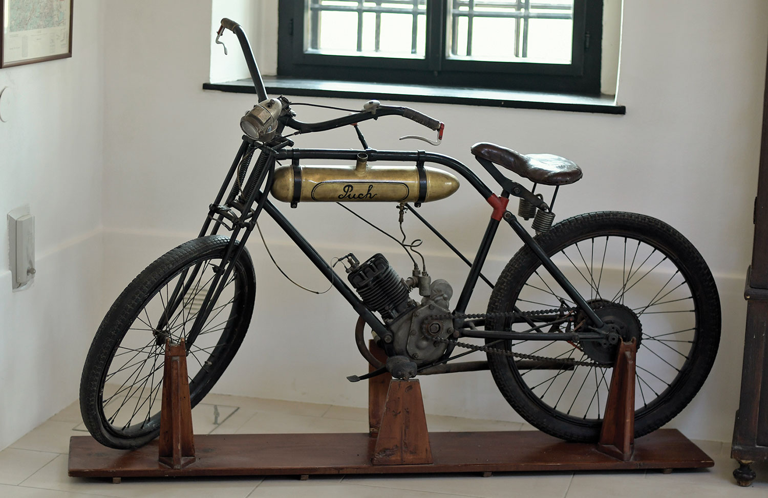 U Samoborskom muzeju nalazi se motocikl marke Puch iz 1923. godine