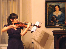 Mlada samoborska violinistica Andrea Haber u Samoborskom muzeju održala završnu pripremu za diplomski koncert