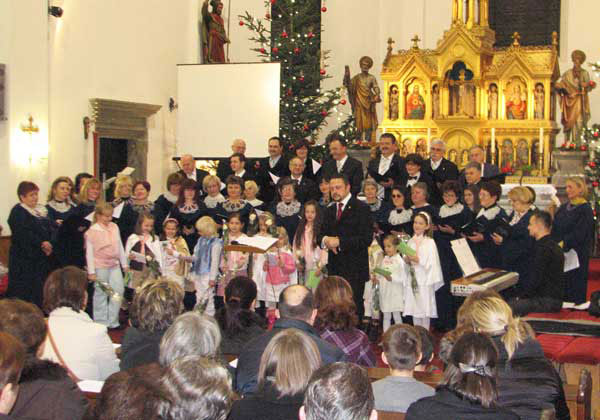 U župnoj crkvi sv. Anastazije održan Božićni koncert HPD Jeke 
