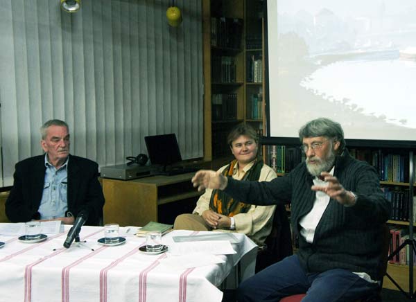 U samoborskoj Gradskoj knjinici uprilien pjesniki susret Joe Prudeusa i Izvora Oreba