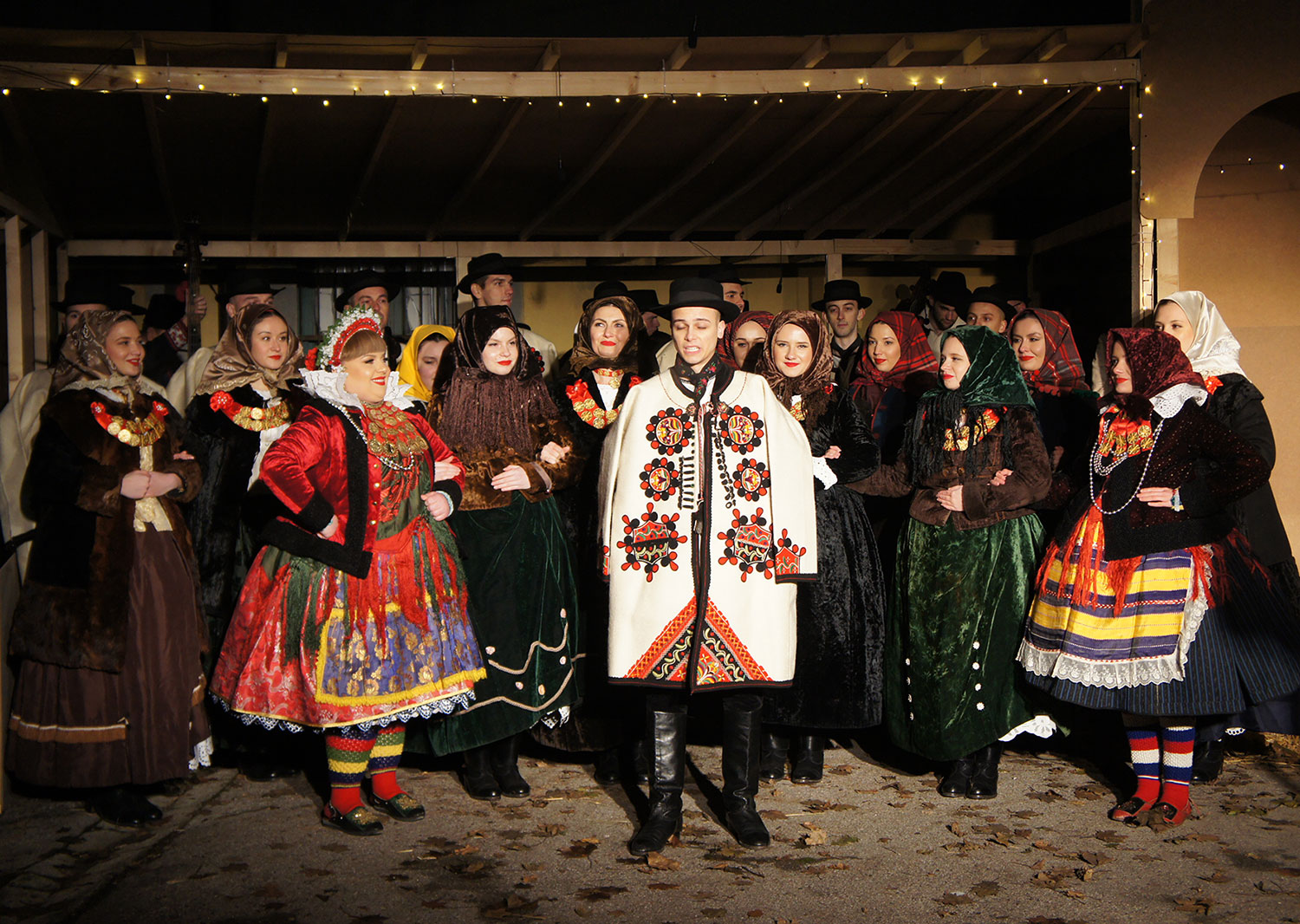 Blagdanski koncert Folklornog ansambla Mladost
