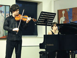 Koncert violinista Ivana Pochekina i pijanistice Andree Feitl u Galeriji Prica
