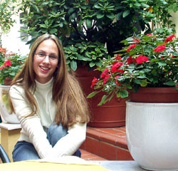 Privremeni boravak u Samoboru mlada pjevačica Vlatka Burić koristi za probe u Pučkom mjuziklu <i>Janica i Jean</i>, čija se premijera očekuje u veljači 2004. godine, a koncertna izvedba za Dan Grada, 18. listopada ove godine, u Hrvatskom domu