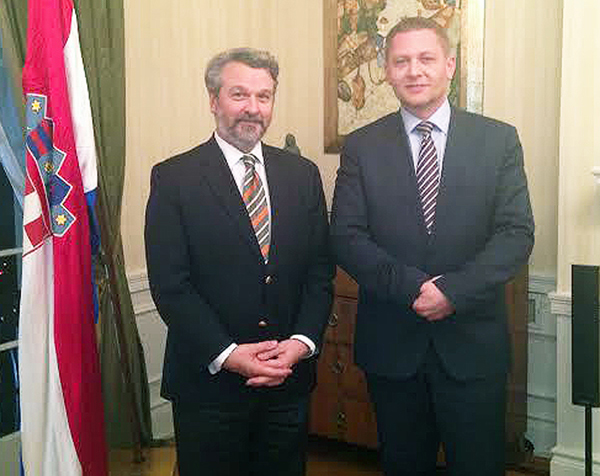 Kreo Beljak s hrvatskim veleposlanikom u SAD Jokom Parom